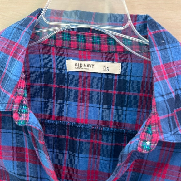 Old Navy plaid shirt - Picture 2 of 8